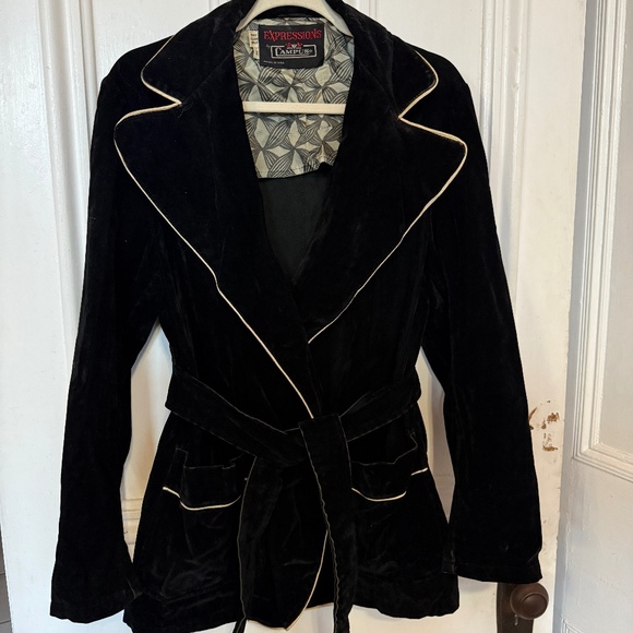 Vintage Black Velvet Blazer with White Piping & Tie Belt - Picture 1 of 2
